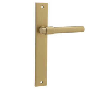 Helsinki Levers on Rectangular Backplate (iver)